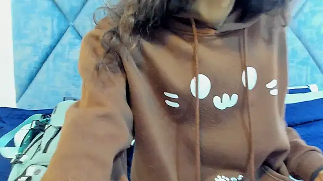 FreyaMoller online show from 02-06-26, 07:32