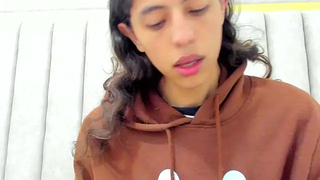 FreyaMoller online show from 02-22-26, 07:15