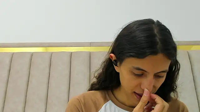 FreyaMoller online show from 03-15-26, 07:43