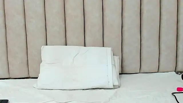 FreyaMoller online show from 04-09-26, 07:09