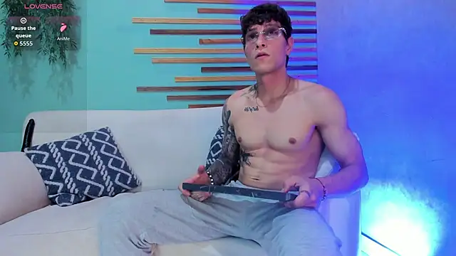 Snapshot of french_sexx chatting on 11-26-25, 07:36 french sexx online show from 11-26-25, 07:36