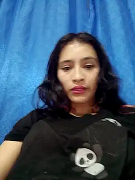 Hanha00 online show from 10-15-25, 02:43