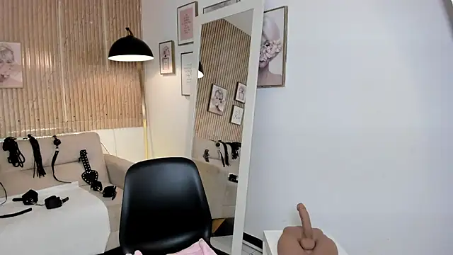 RACHEL EV online show from 11-29-25, 06:02