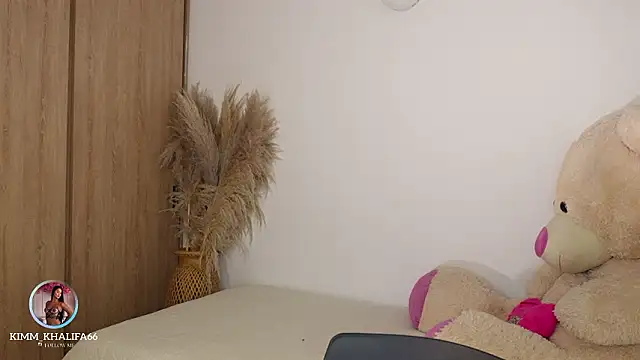 Kimm khalifa online show from 03-20-26, 11:50