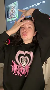 Kimi Ass online show from 11-28-25, 10:32