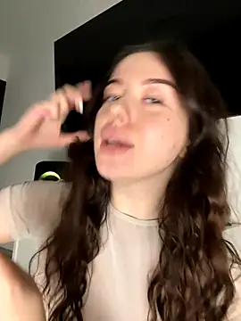 Kimi Ass online show from 11-17-25, 01:04