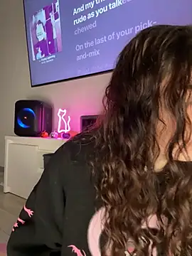 Kimi Ass online show from 11-08-25, 01:09