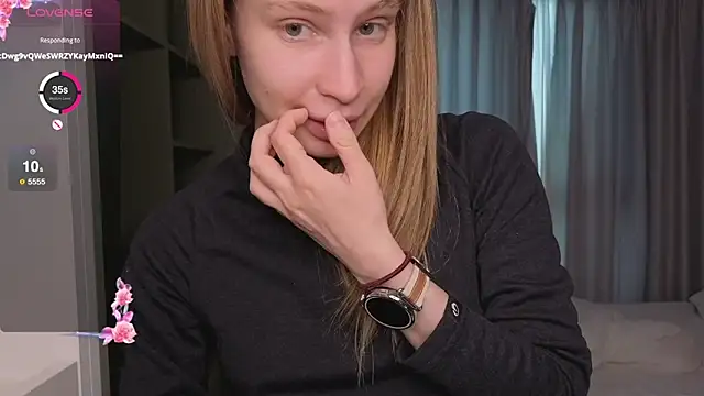 Elis Fox online show from 02-11-26, 05:07