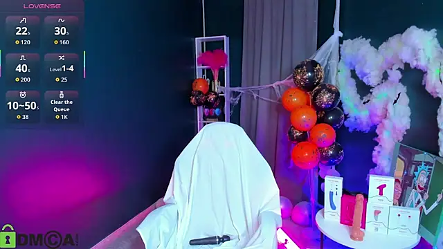 Elis Fox online show from 10-31-25, 11:07