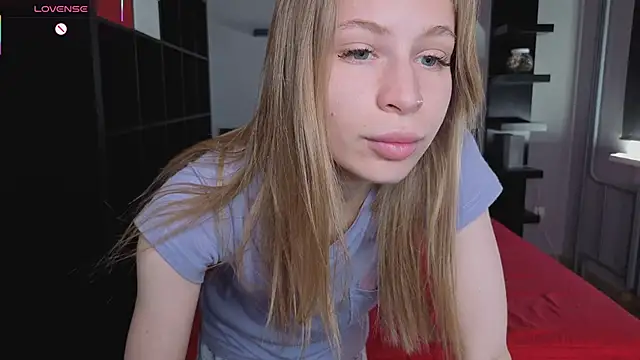 Elis Fox online show from 05-24-26, 08:03