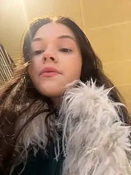 Times  Square online show from 02-14-25, 04:37