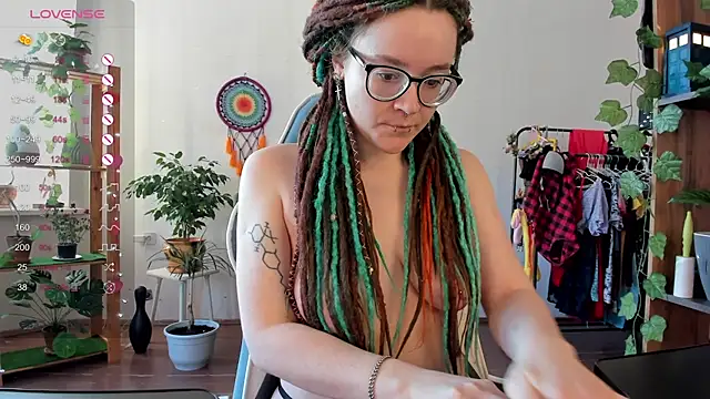 alisahug online show from 02-21-25, 10:39