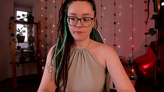 alisahug online show from 02-10-25, 12:29