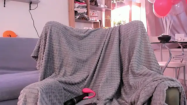 alisahug online show from 12-03-25, 08:36