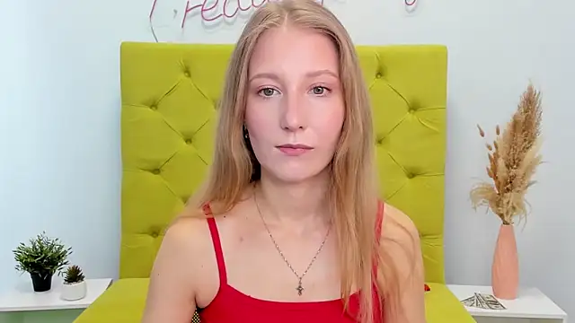 Snapshot of LolaWilsons chatting on 02-05-26, 07:15 LolaWilsons online show from 02-05-26, 07:15