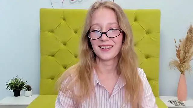 LolaWilsons online show from 03-27-26, 09:54