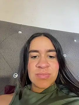 isisvalverdex online show from 04-18-26, 03:25