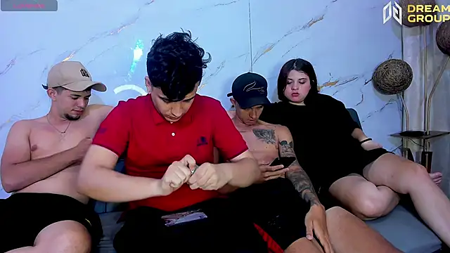 SlimLoves online show from 11-30-25, 07:47