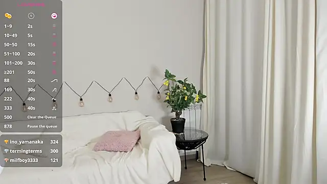 Snapshot of shine_chanel chatting on 12-03-24, 06:33 shine chanel online show from 12-03-24, 06:33