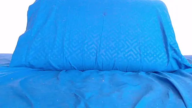 Freyja eter online show from 10-24-25, 01:43