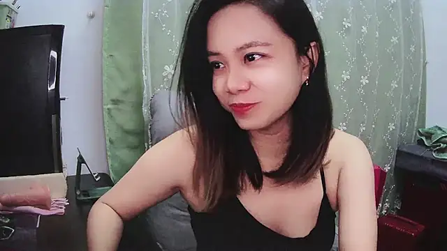 Snapshot of Candy_bee520 chatting on 03-11-25, 03:02 Candy bee520 online show from 03-11-25, 03:02