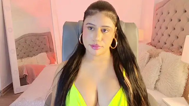 Snapshot of AshleyFerrer chatting on 04-25-26, 04:15 AshleyFerrer online show from 04-25-26, 04:15