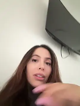 Amber Rush  online show from 10-15-25, 08:17