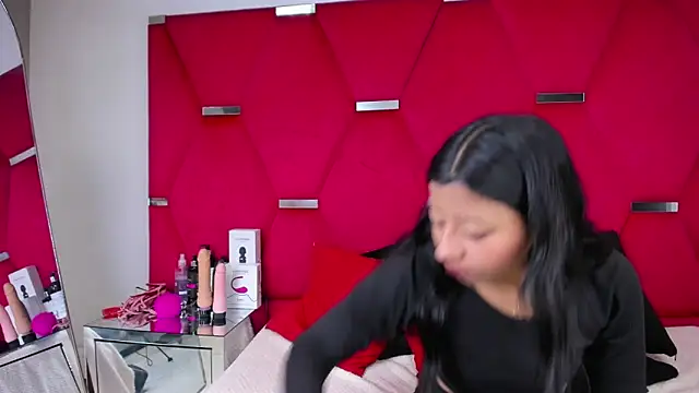 VaneLin18 online show from 09-25-25, 06:03