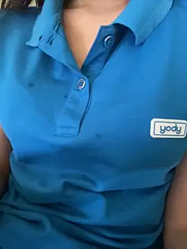 Tuongvy05 online show from 11-15-25, 08:40