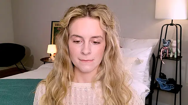 RozzitaBedberry online show from 10-09-25, 01:00