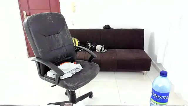 Snapshot of Chandler_ken chatting on 02-22-26, 12:02 Chandler ken online show from 02-22-26, 12:02