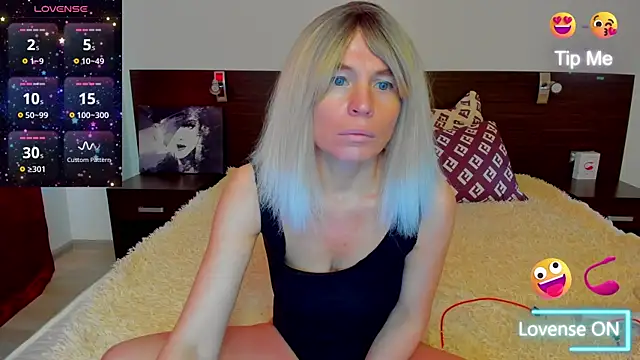 Hanna Becrett17 online show from 03-05-25, 06:12