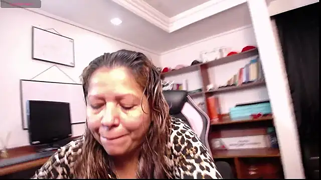 Snapshot of LiaTaylorr chatting on 03-05-26, 12:02 LiaTaylorr online show from 03-05-26, 12:02