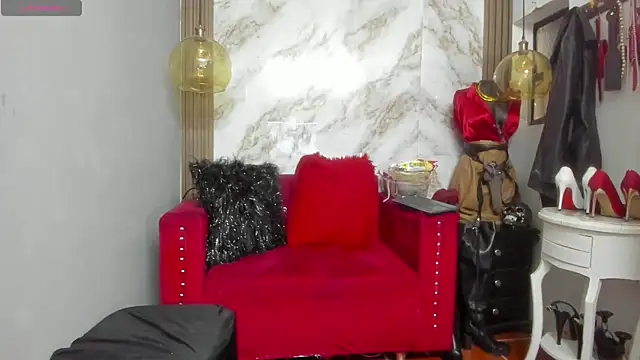 LiaTaylorr online show from 09-11-25, 12:16