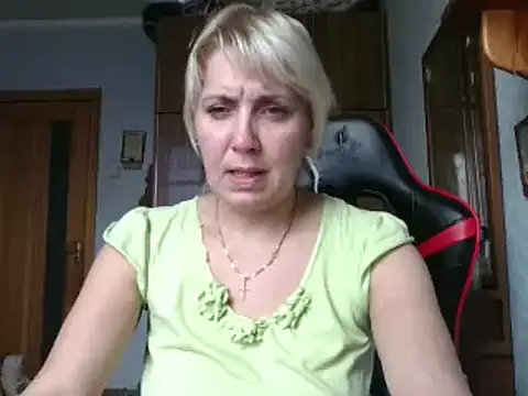 IrinaB1 online show from 11-26-25, 08:25