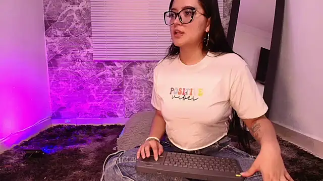 Susana hank2 online show from 06-24-26, 06:06