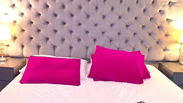 SamantaG online show from 01-12-26, 01:40