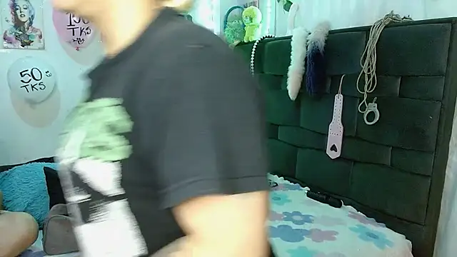 the lesbian game online show from 03-21-26, 05:28