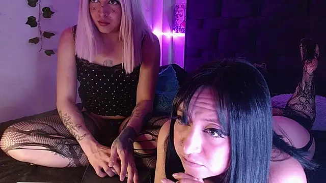 the lesbian game online show from 03-04-25, 06:37
