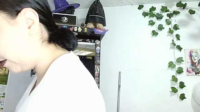 the lesbian game online show from 03-25-26, 06:07