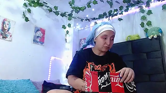 the lesbian game online show from 04-07-26, 06:21