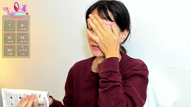 lizzy davis 1 online show from 04-18-26, 04:04