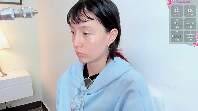 lizzy davis 1 online show from 10-05-25, 04:14