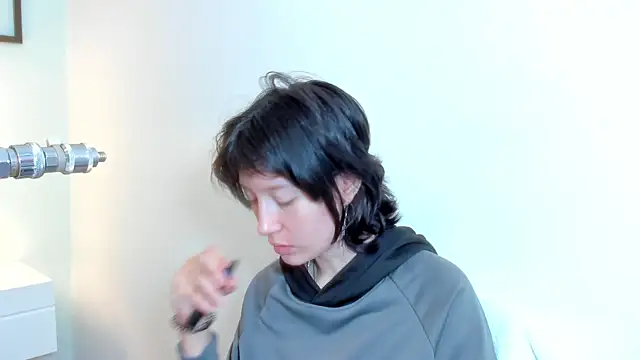 lizzy davis 1 online show from 12-22-25, 04:01