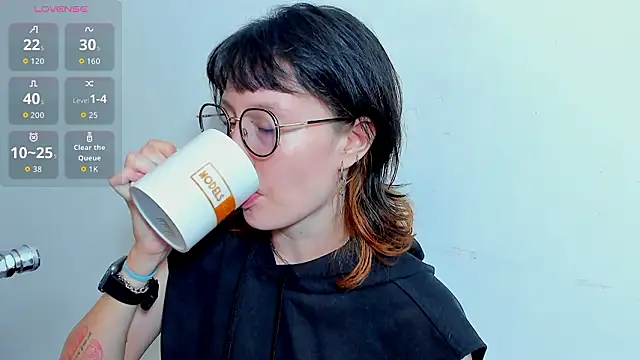 lizzy davis 1 online show from 03-29-26, 03:19