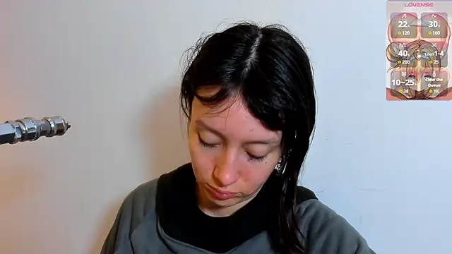 lizzy davis 1 online show from 11-21-25, 04:11