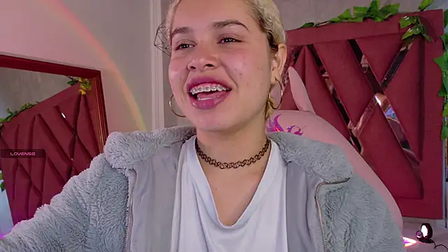 Haelycute online show from 11-16-25, 11:59