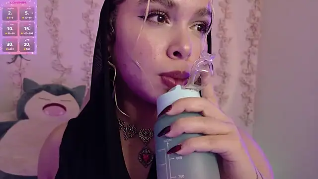 Haelycute online show from 04-04-26, 01:01