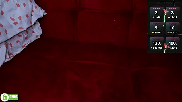 Snapshot of ohpetitemuse chatting on 03-14-26, 04:02 ohpetitemuse online show from 03-14-26, 04:02