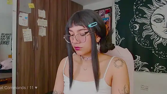 melissahowl online show from 10-20-25, 11:38